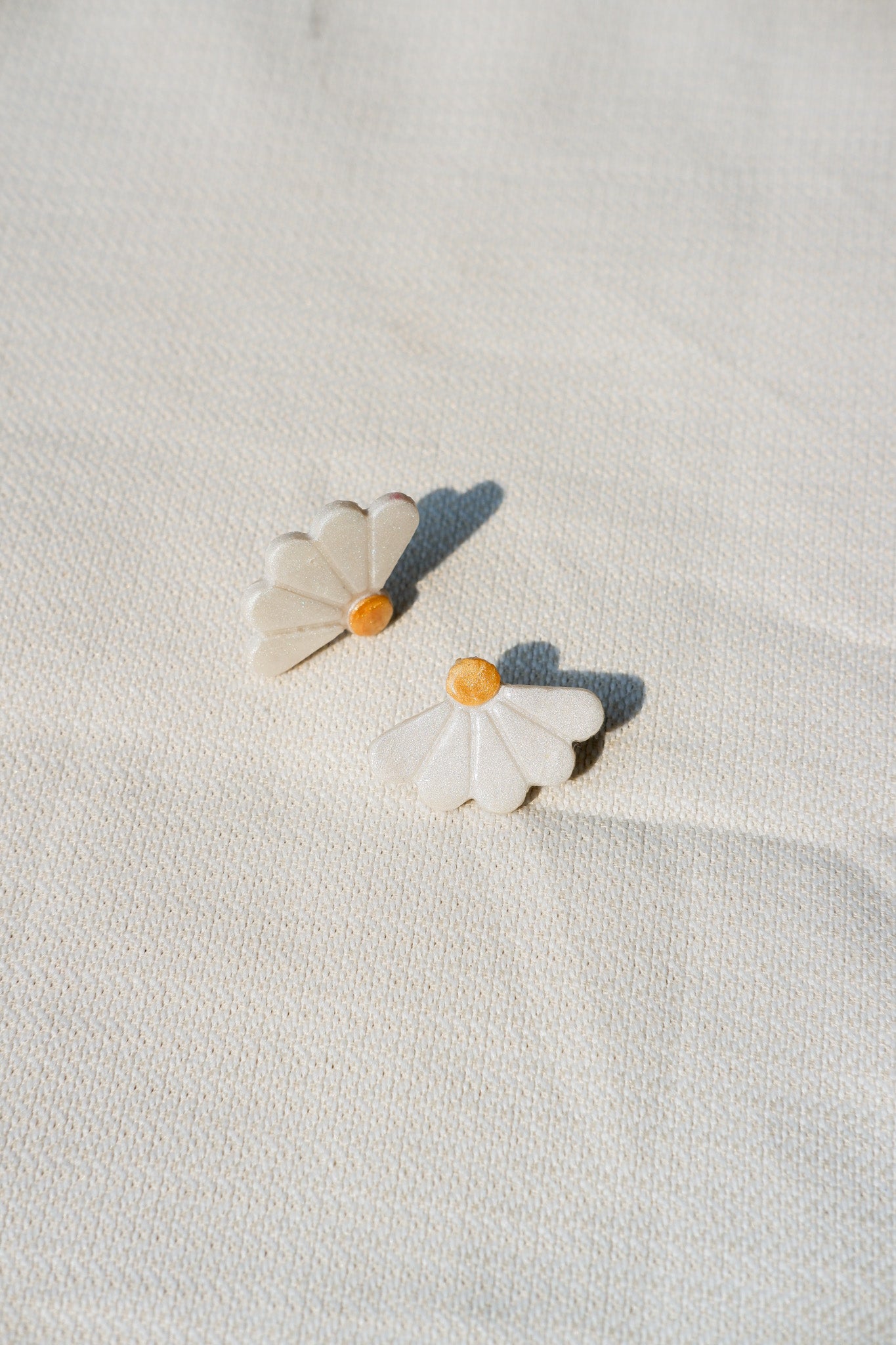 Summer Daisy Earrings