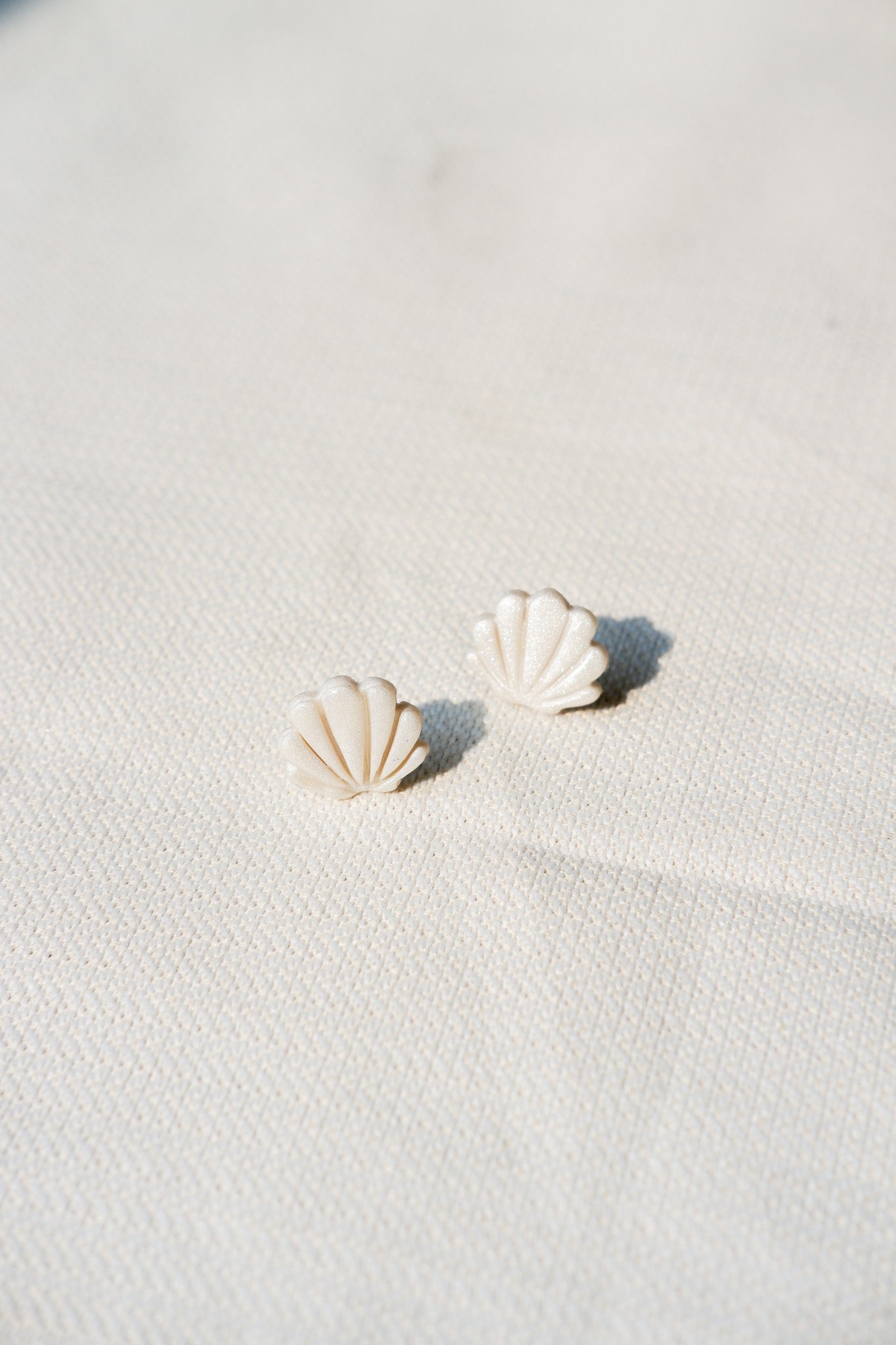 Shell White Pearl Earrings
