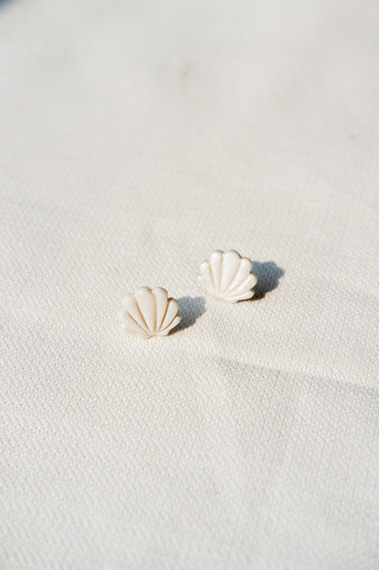 Shell White Pearl Earrings
